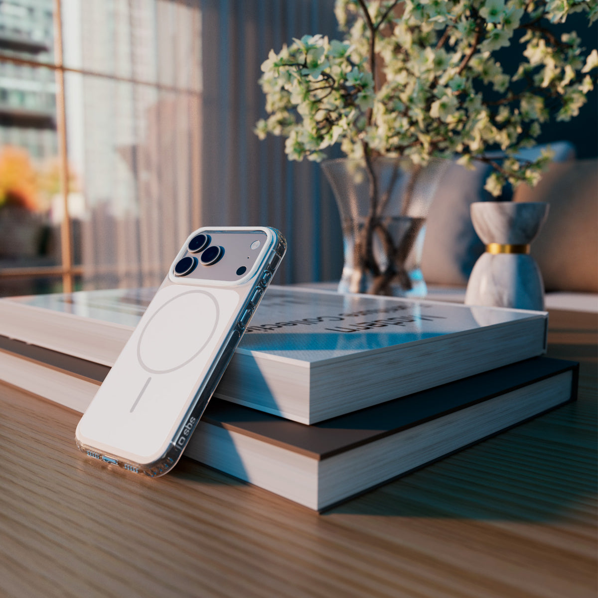 Cover magnetica compatibile con MagSafe con angoli antiurto per iPhone 17 Pro