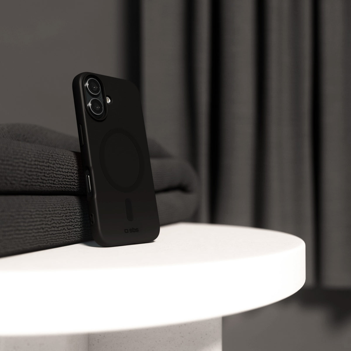 Instinct Mag - MagSafe compatible case for iPhone 16 Plus