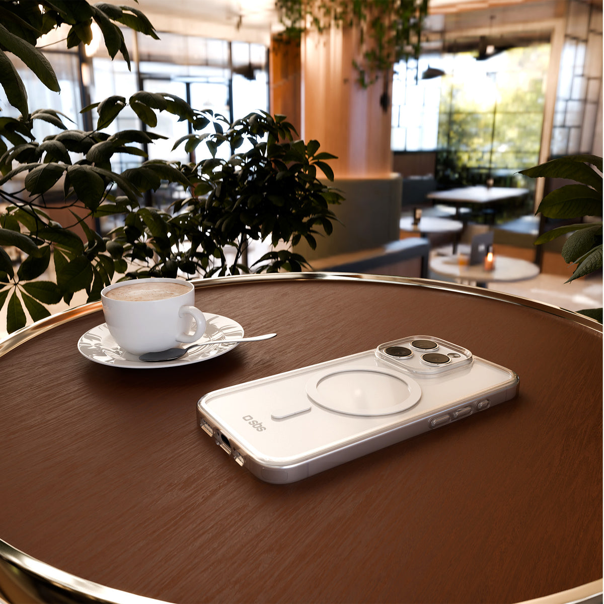Rigid transparent case compatible with MagSafe charging for iPhone 15 Pro