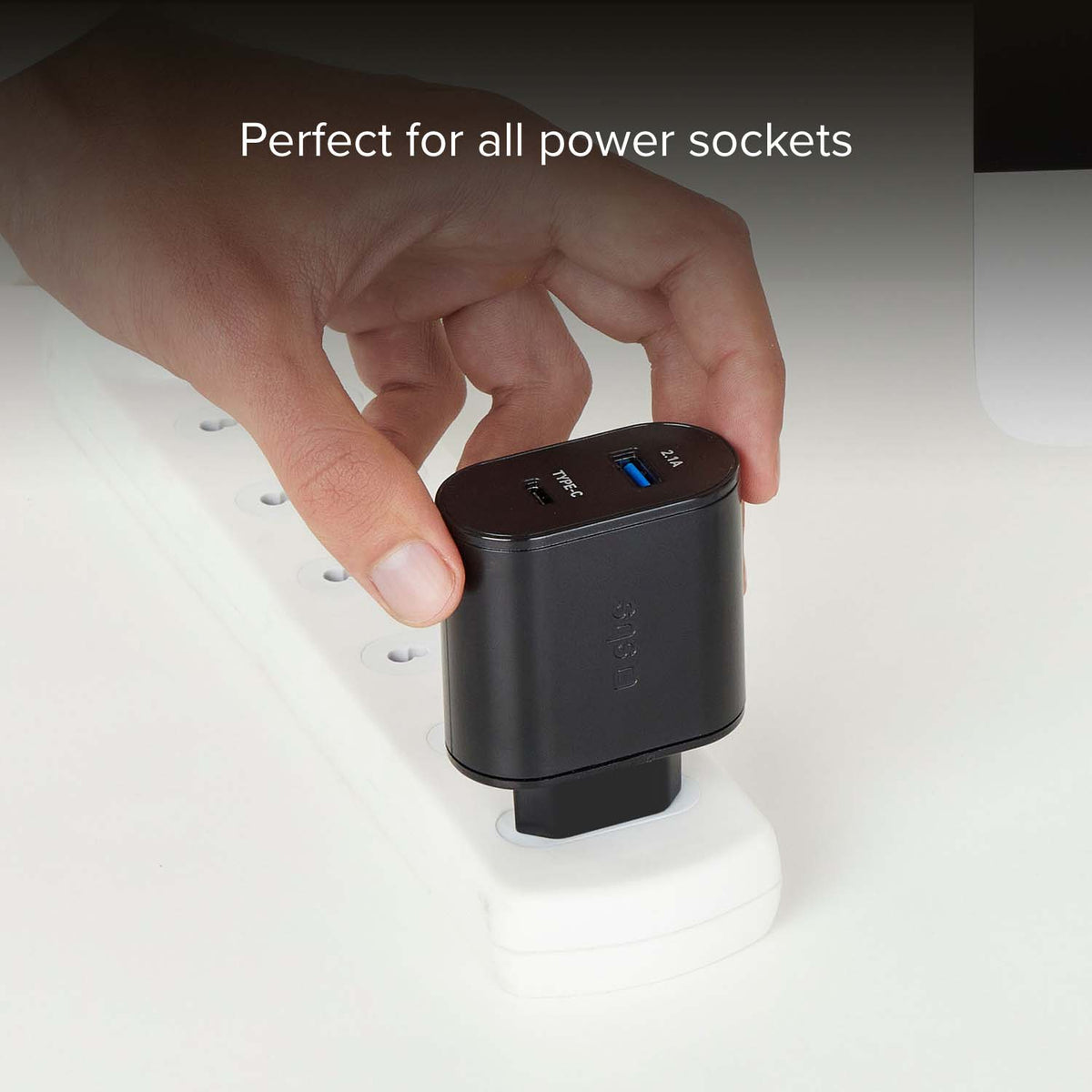 Reiseladegerät mit USB- und Typ C-Anschluss