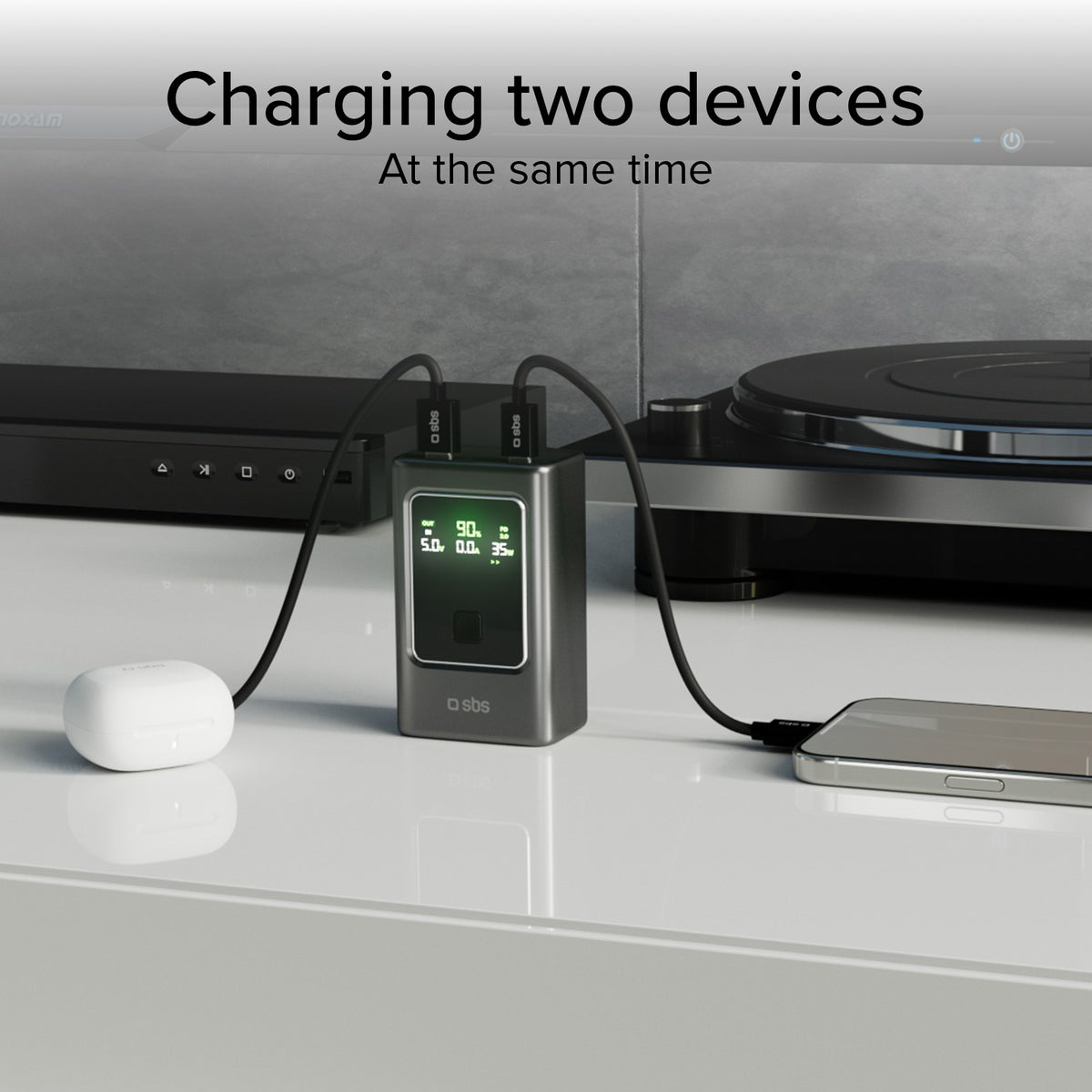 10,000 mAh LCD Power Bank with 35 W PD