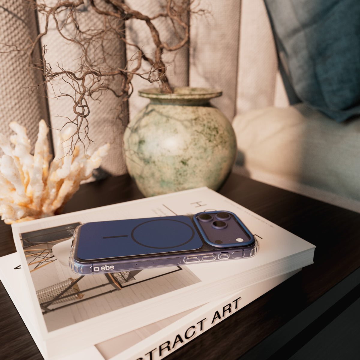 Cover magnetica compatibile con MagSafe con angoli antiurto per iPhone 17 Pro